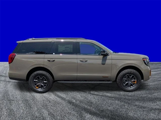New 2027 Marsh Gray Ford Tremor® image 3