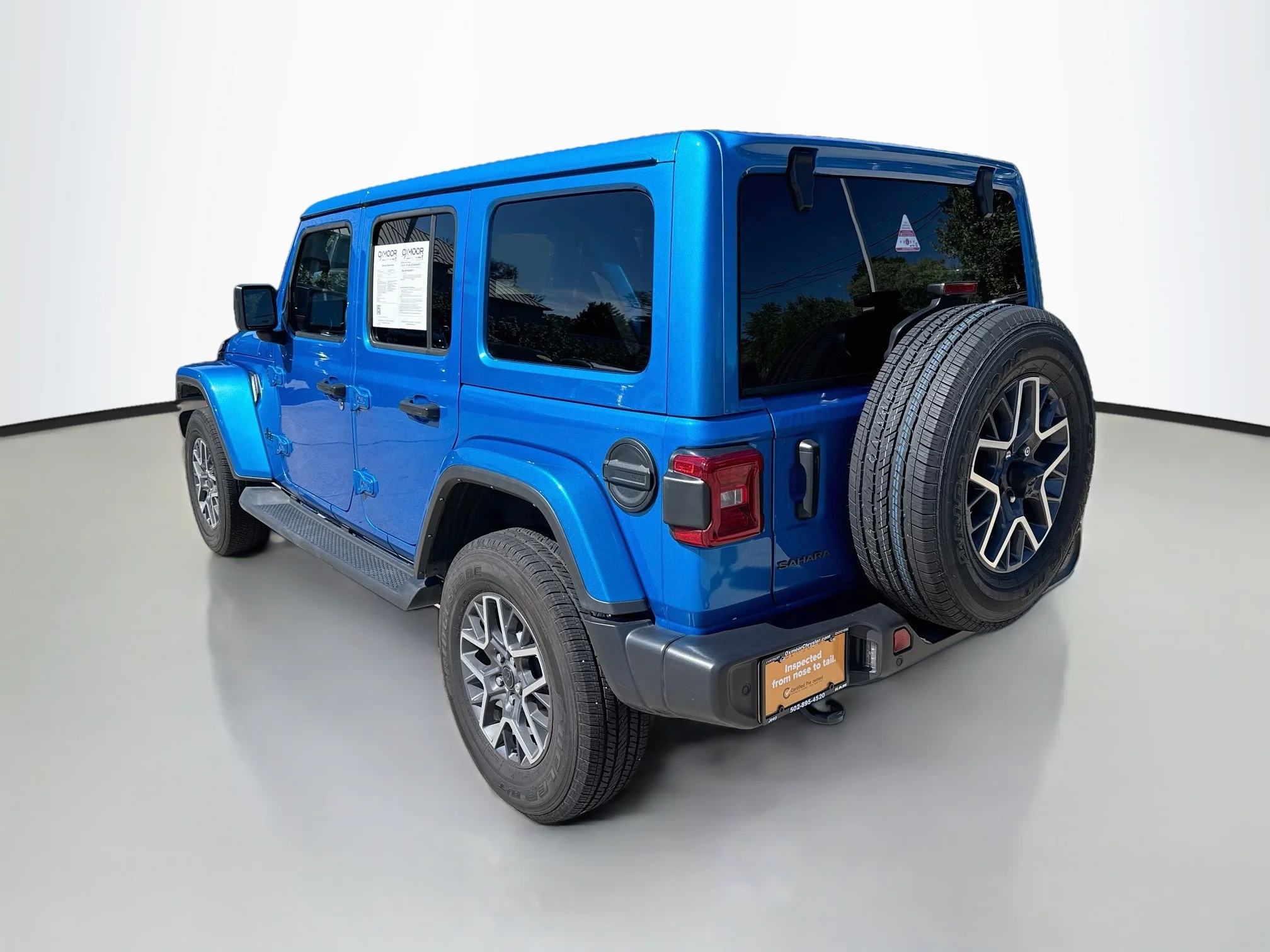 Certified Used 2025 Hydro Blue Pearlcoat Jeep Sahara image 6