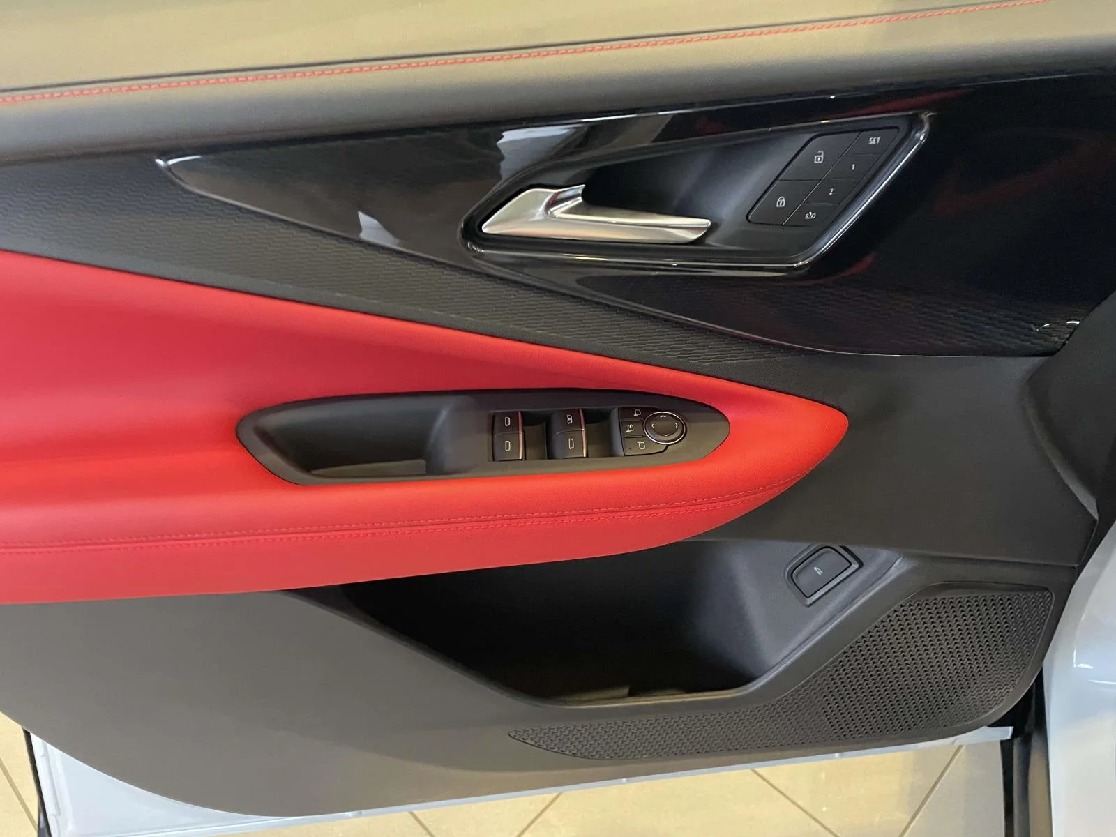 2026 Chevrolet Blazer EV RS - Photo 16