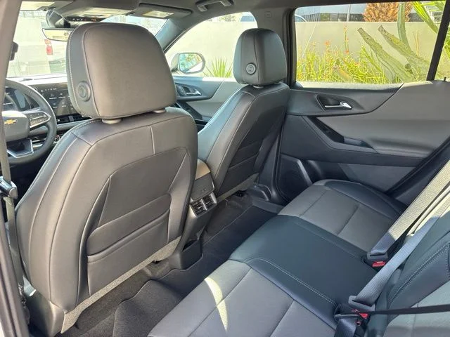 New 2027 White Chevrolet LT image 18