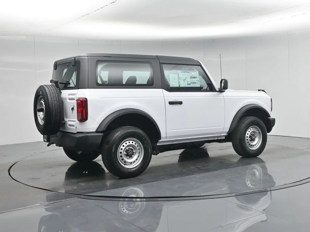 New 2026 Oxford White Ford Base image 24