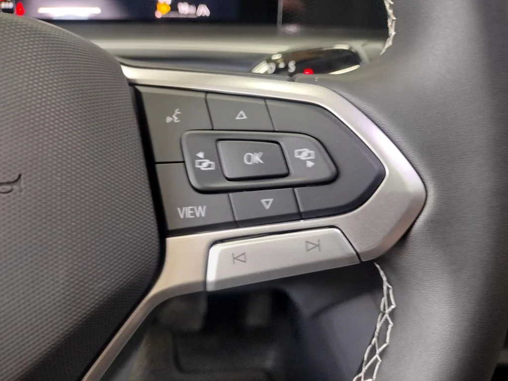 New 2026 Black Volkswagen SE image 28