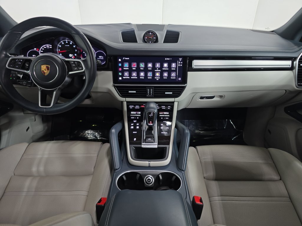 Used 2022  Porsche Platinum Edition image 13