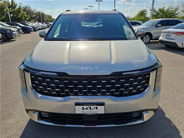 Used 2025 Ivory Silver KIA SX Passenger image 7