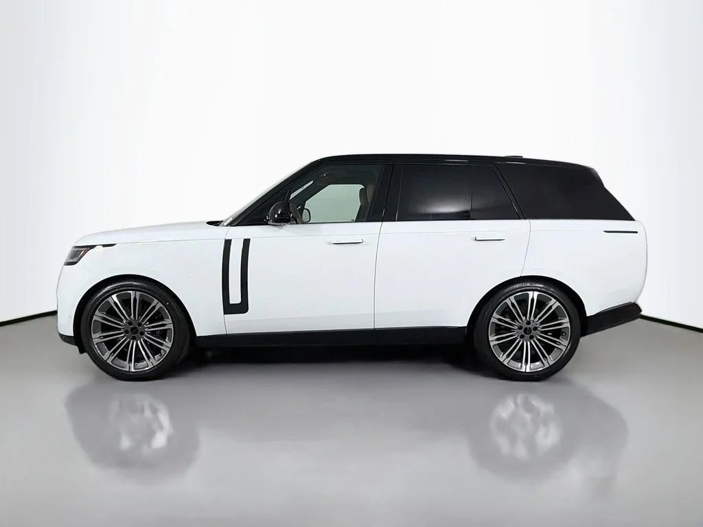 New 2026 Fuji White Land Rover SE image 8