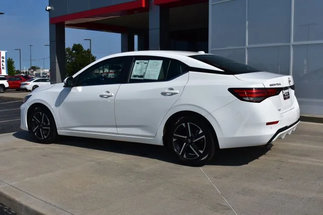 Used 2024 White Nissan SV image 7