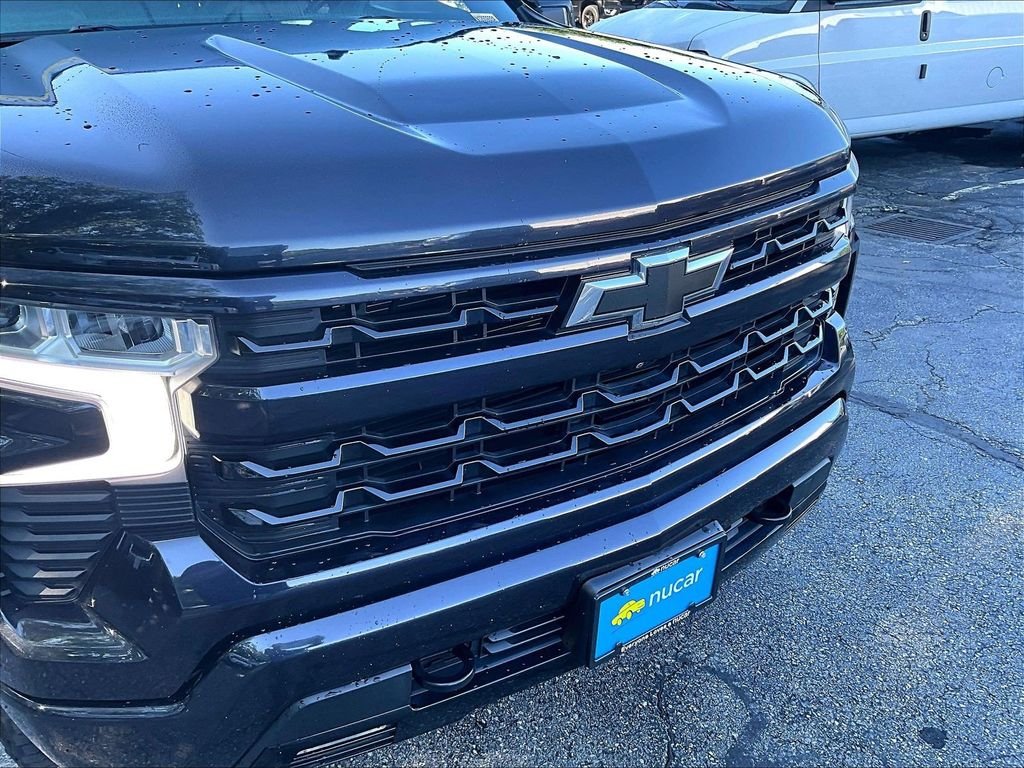 Used 2022 Gray Chevrolet RST image 30