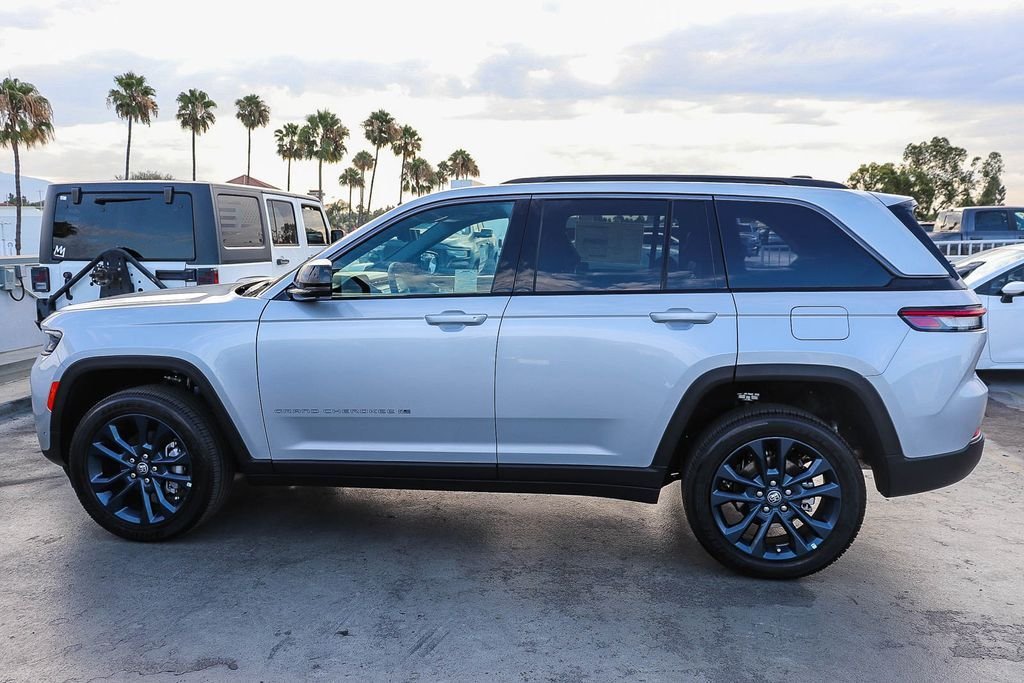 New 2026 Silver Jeep 85th Anniversary Edition image 14