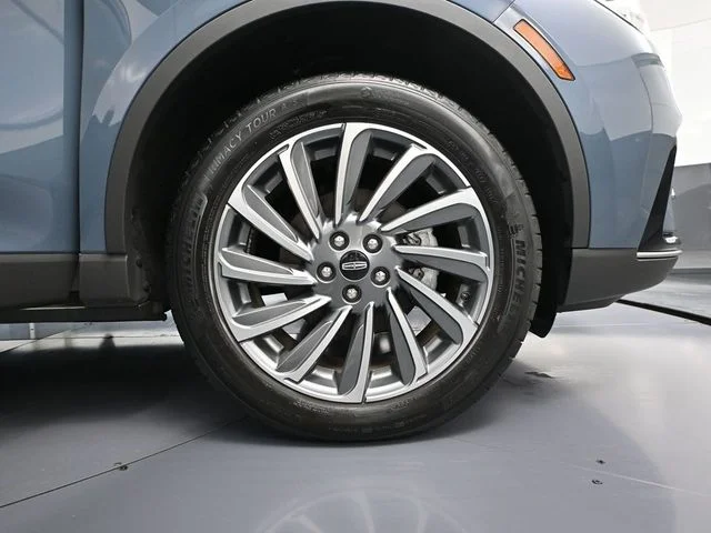 Used 2023 Blue Lincoln Reserve image 15