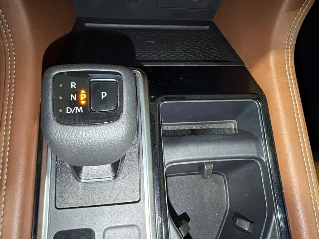 Used 2024 Super Black Nissan Platinum image 38