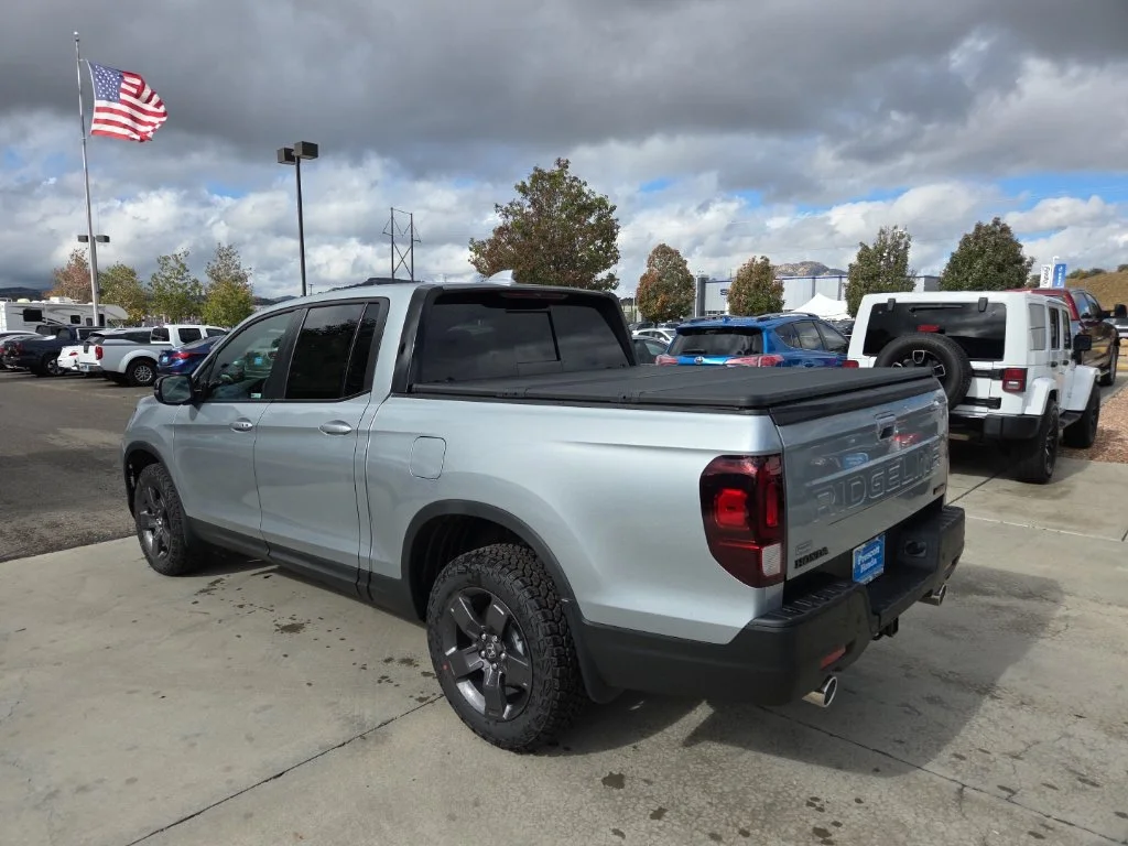 New 2026 Solar Silver Metallic Honda TrailSport image 4