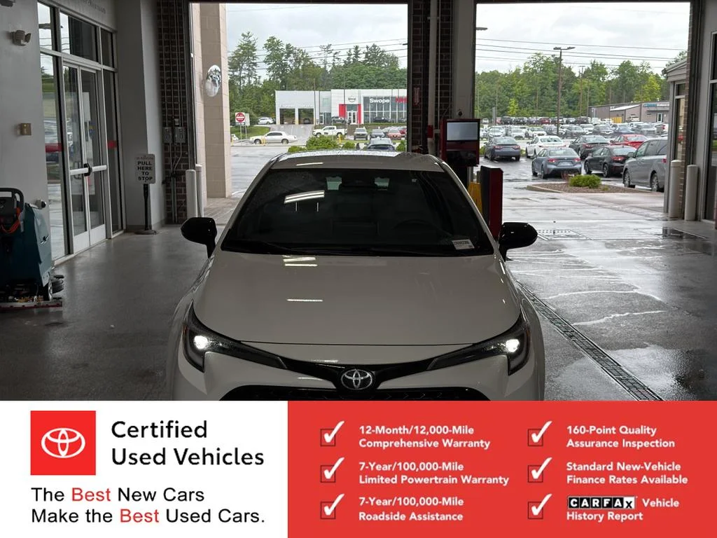 Used 2025 Ice Cap Toyota SE image 7