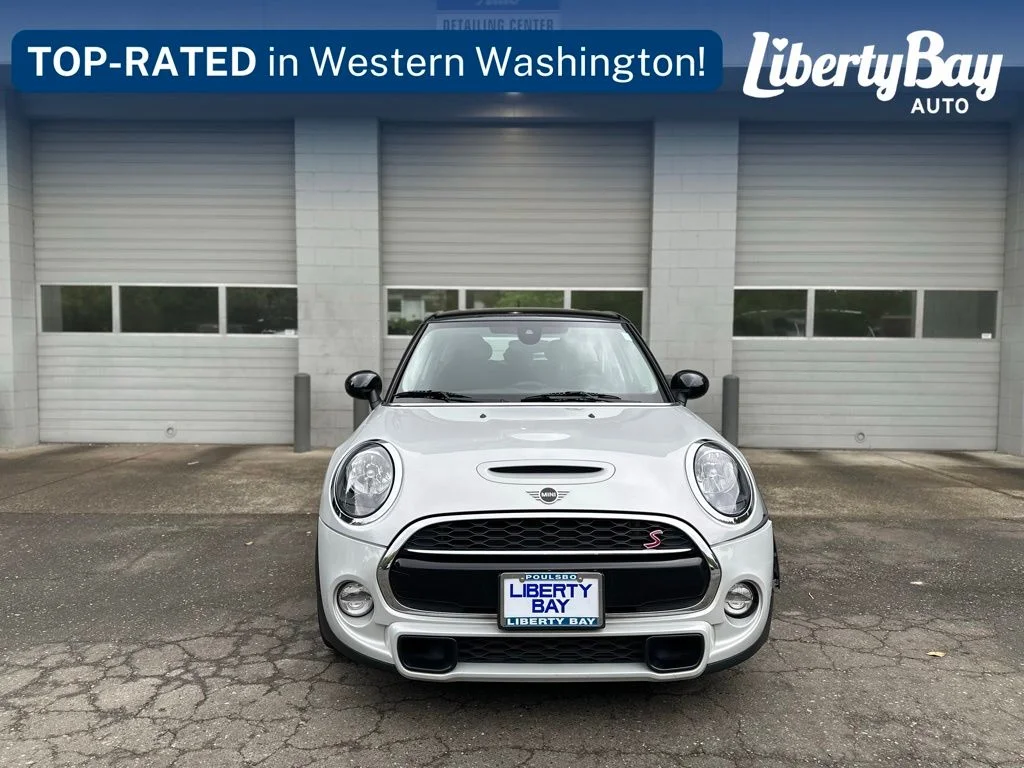 2019 MINI Hardtop Cooper S Signature's photo