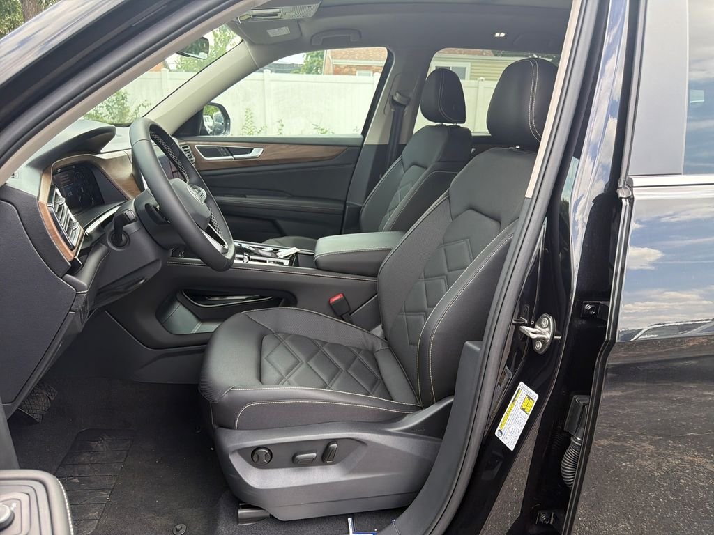 New 2026  Volkswagen 2.0T SE w/Technology image 9