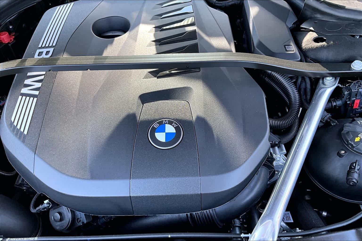 New 2026 Black Sapphire Metallic BMW 740i image 17