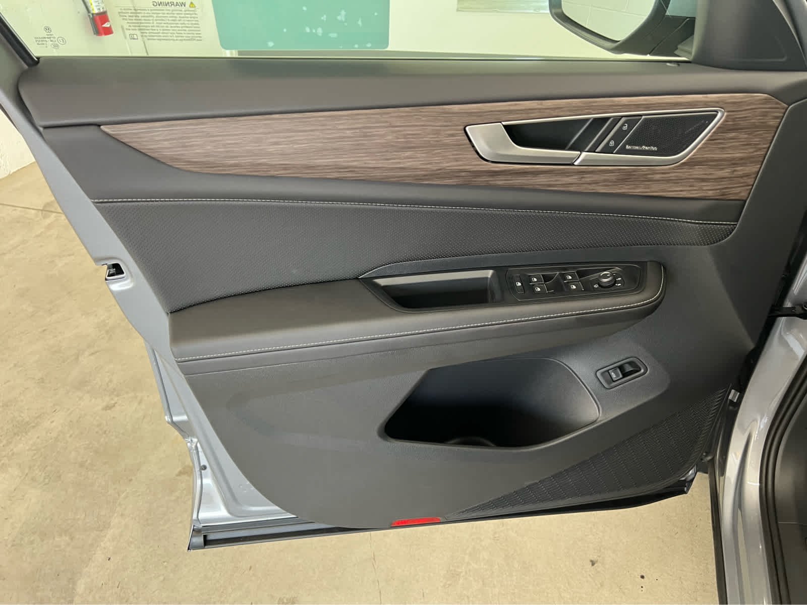 2026 Volkswagen Atlas SEL Premium R-Line - Photo 11