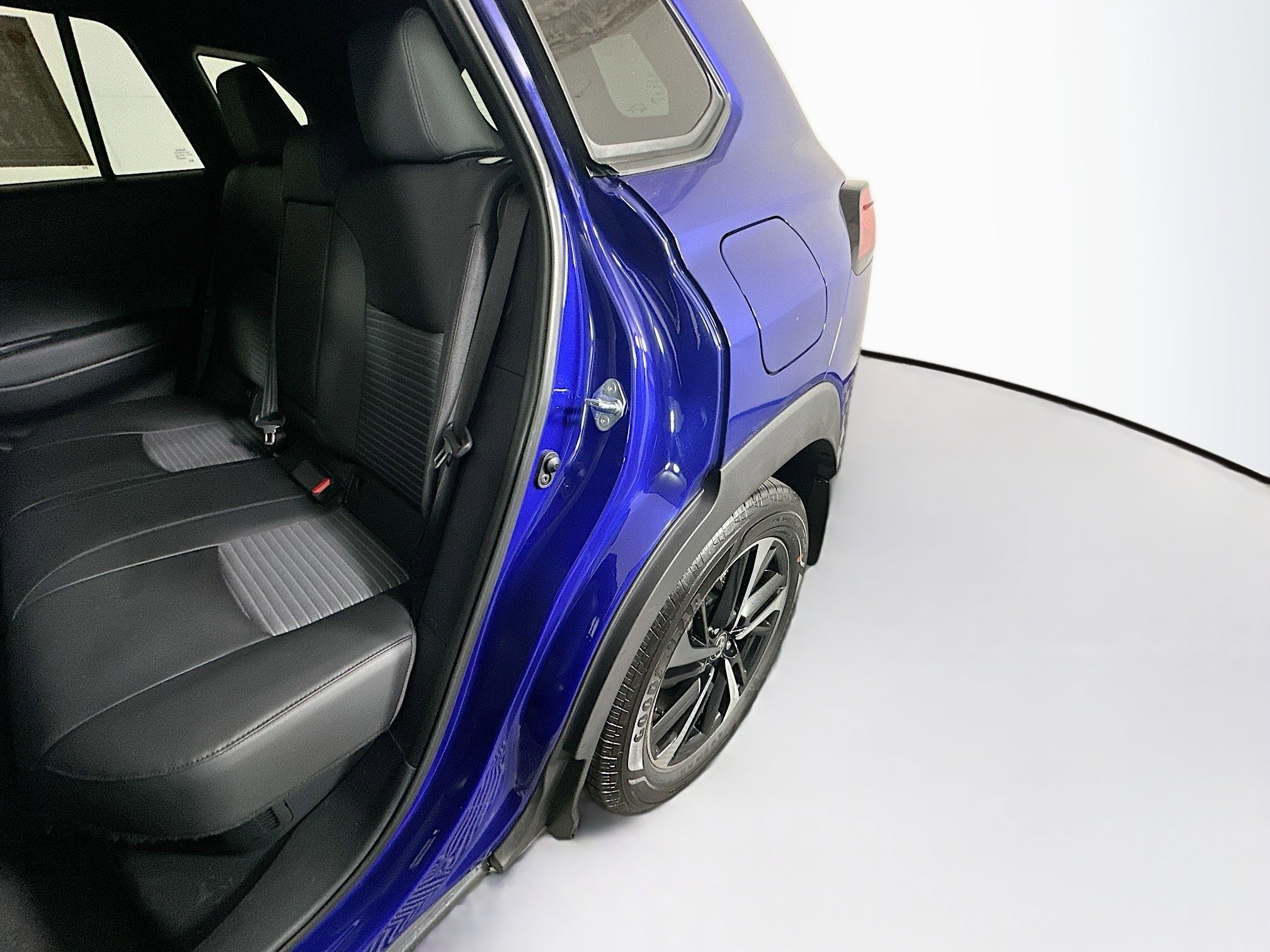 Used 2025 Blue Toyota Hybrid XSE image 26