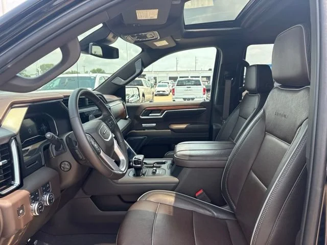 Used 2023 Onyx Black GMC Denali image 14