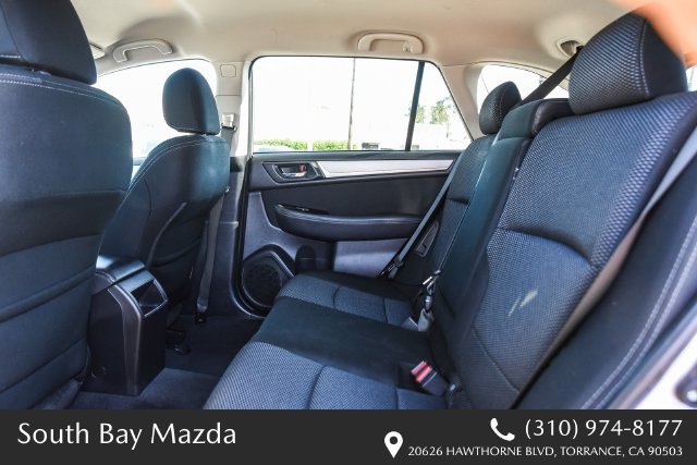 Used 2015 Silver Subaru 2.5i Premium image 18