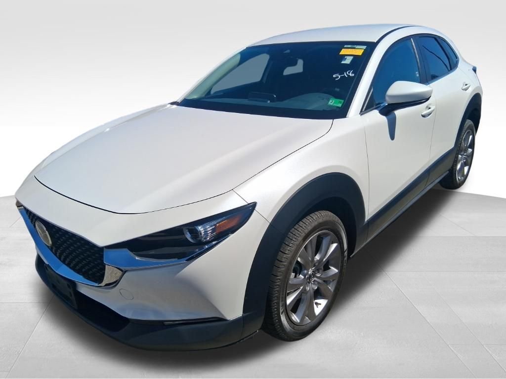 Used 2021 White Mazda Select image 2