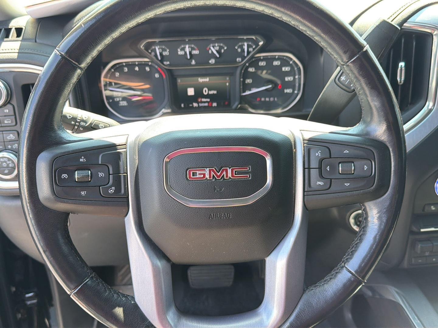 Used 2019 Onyx Black GMC SLT image 20