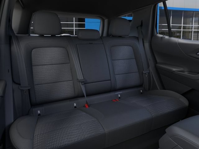 New 2027 Summit White Chevrolet LT image 17