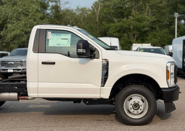 New 2026 White Ford XL image 2