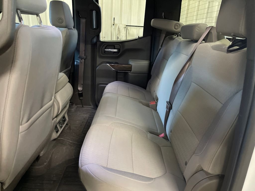 Used 2022 White GMC SLE image 26