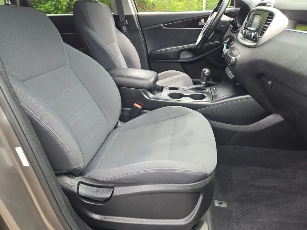 2016 Kia Sorento LX - Photo 6
