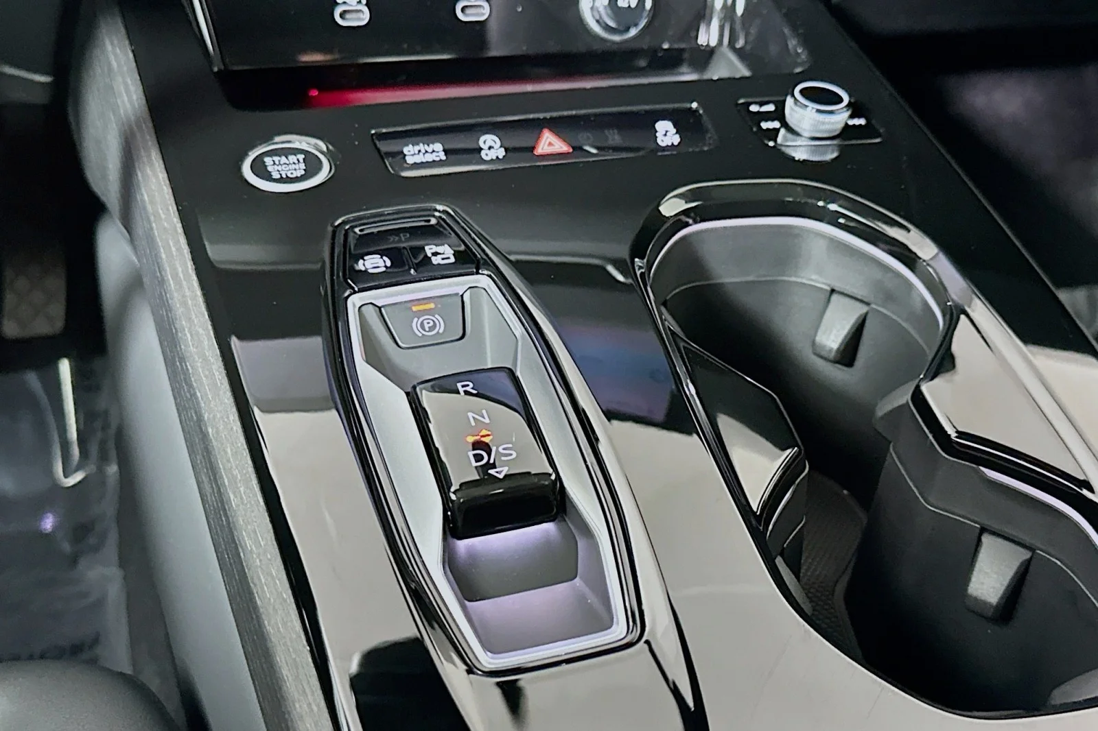 New 2026 Mythos Black Metallic Audi Premium image 7