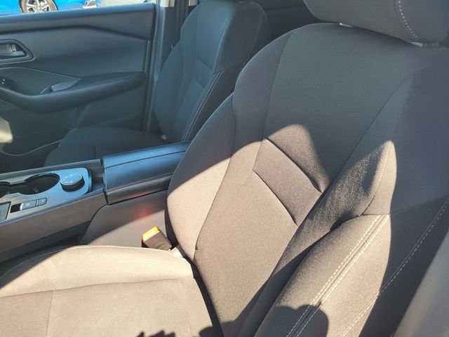 Used 2024 Silver Nissan S image 13