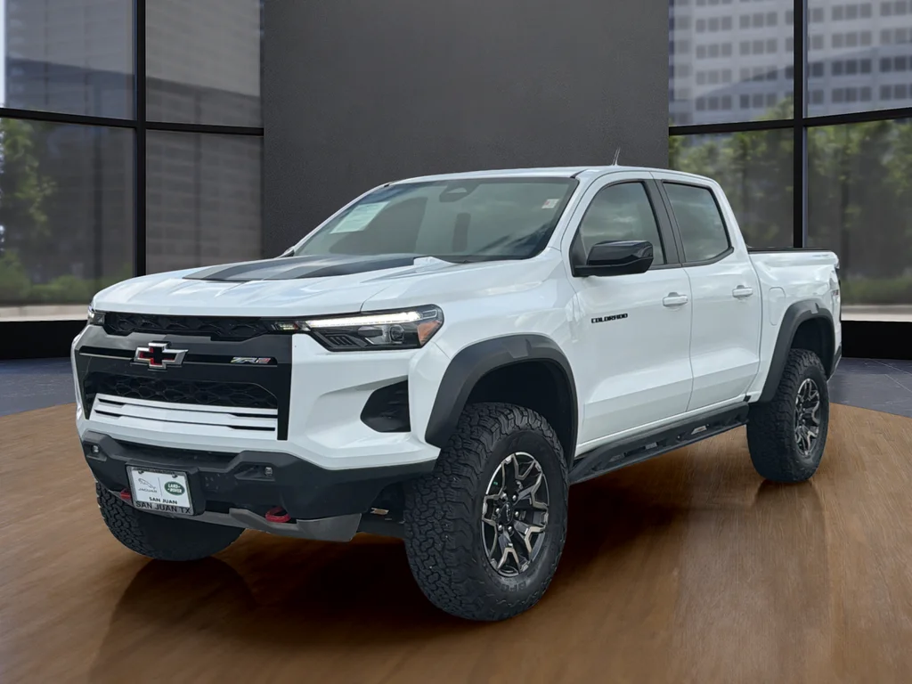 Used 2023 White Chevrolet ZR2 image 12