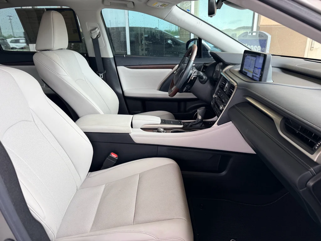 Used 2022 Atomic Silver Lexus  image 13