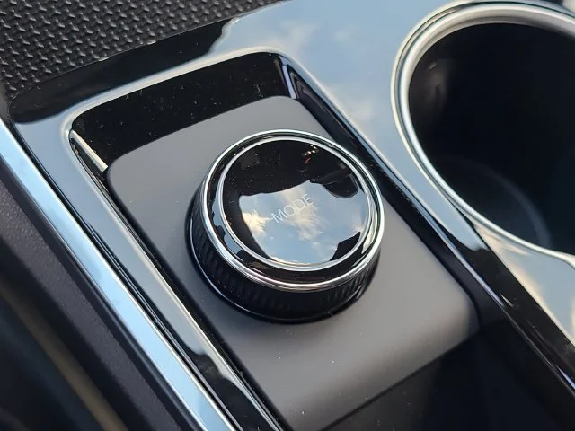 New 2027 Mosaic Black Metallic Chevrolet LT image 35