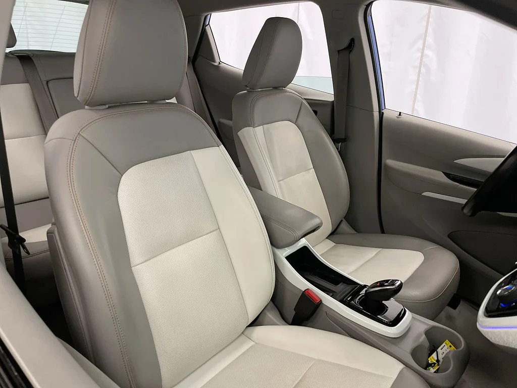 Used 2020 Kinetic Blue Metallic Chevrolet Premier image 26