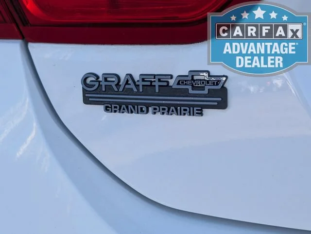 Used 2025 Summit White Chevrolet LS image 31
