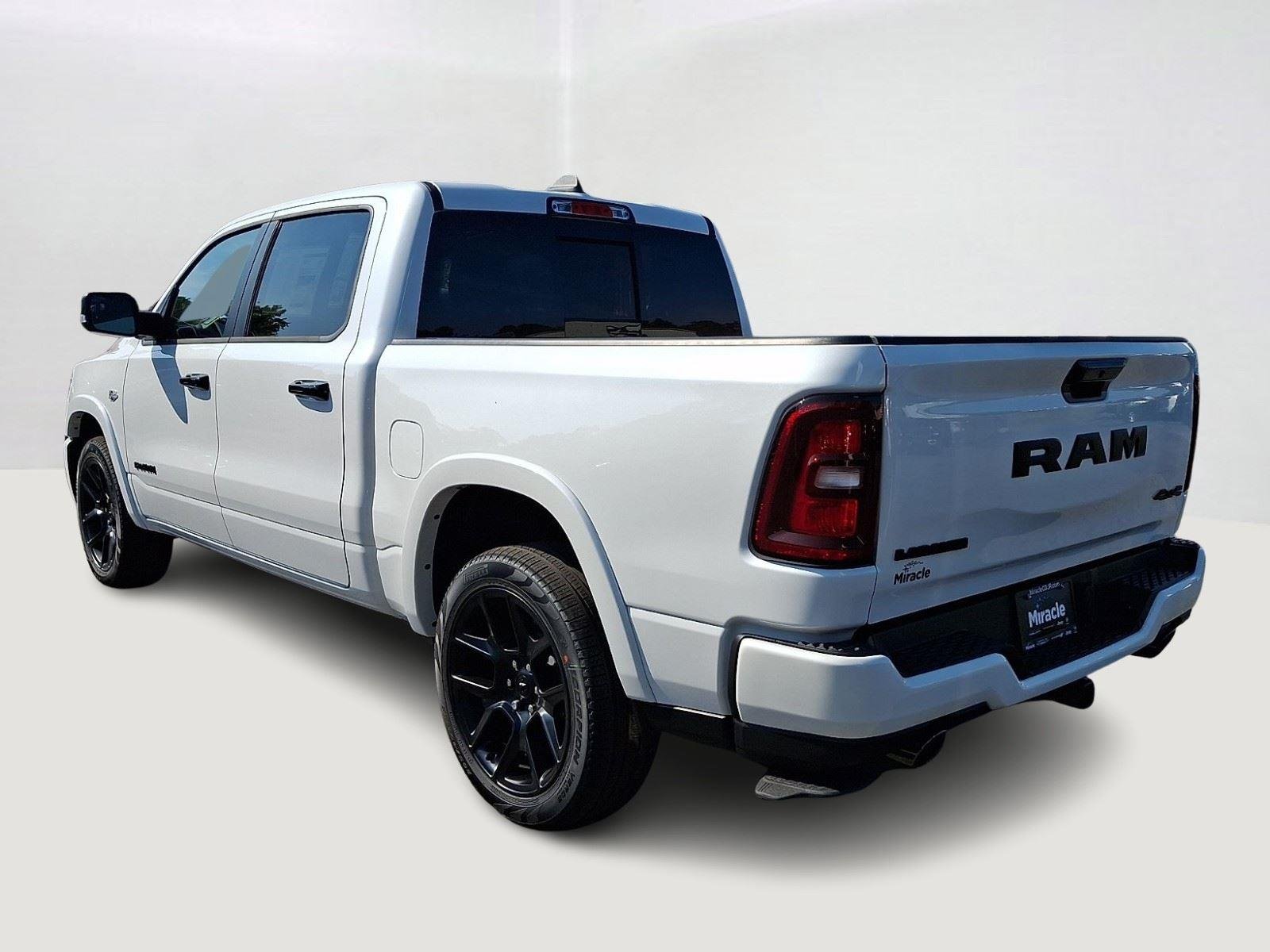 New 2026 Ivory White Tri-Coat Pearl-Coat Exterior Paint RAM Laramie image 4