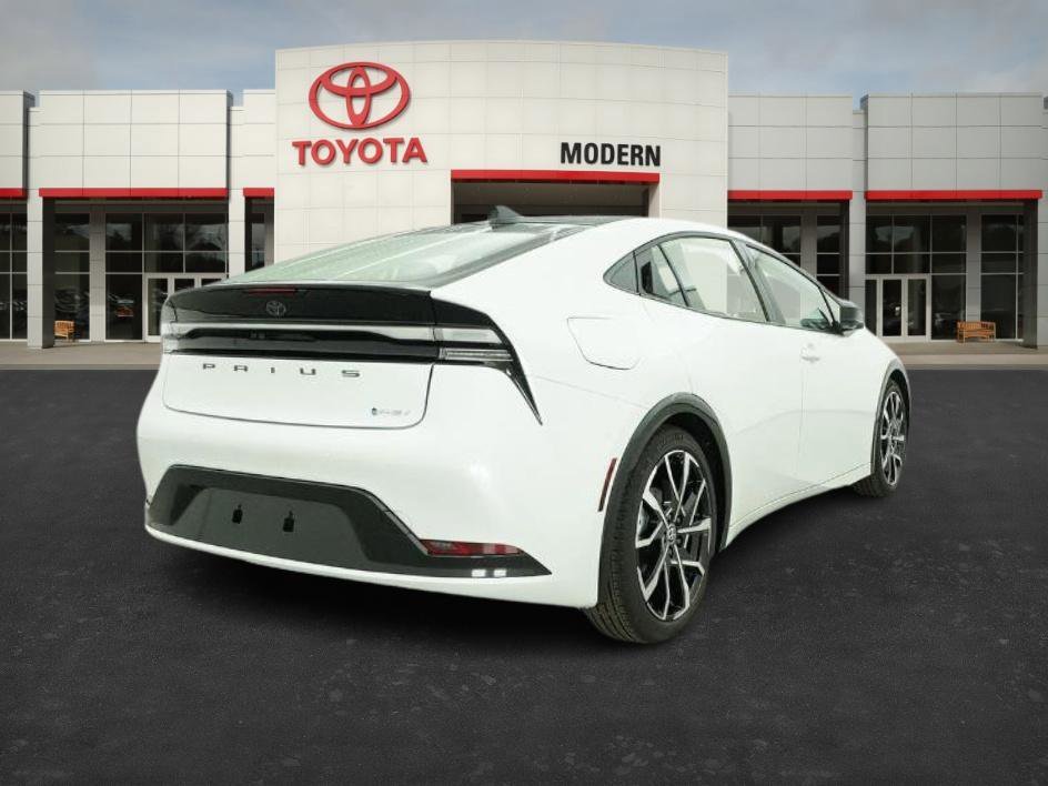 New 2026 Wind Chill Pearl Toyota XSE Premium image 19