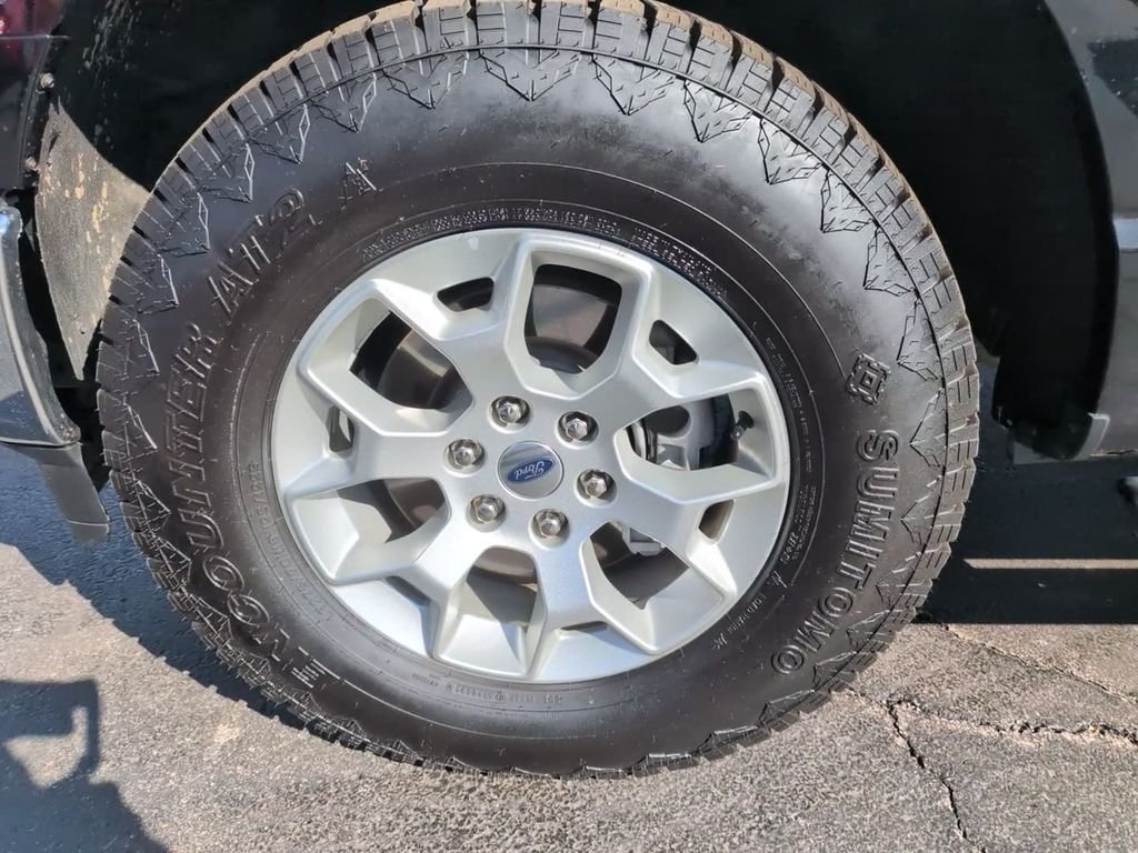 Used 2023 Black Ford XLT image 12