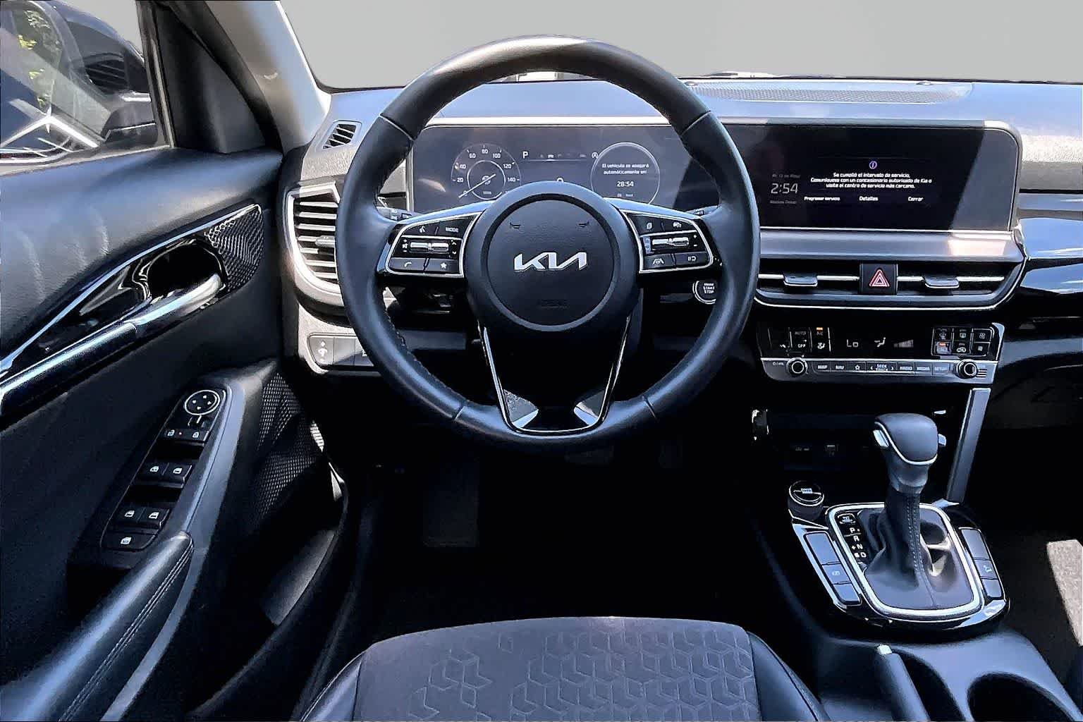 Used 2024 Fusion Black Kia S image 6
