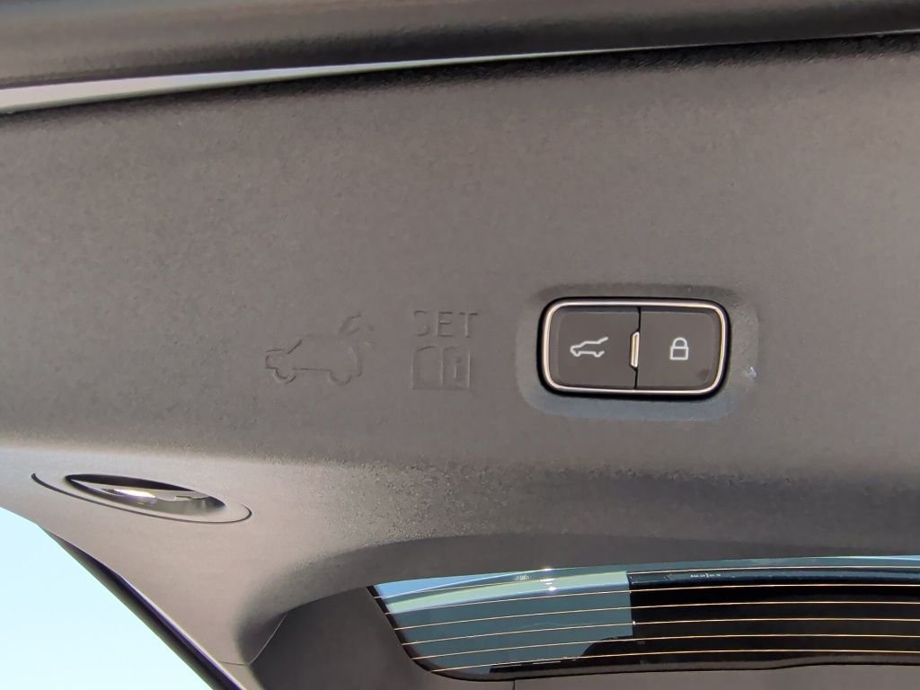 New 2027 Glacier Gray Metallic Tri-Coat Ford Active image 45
