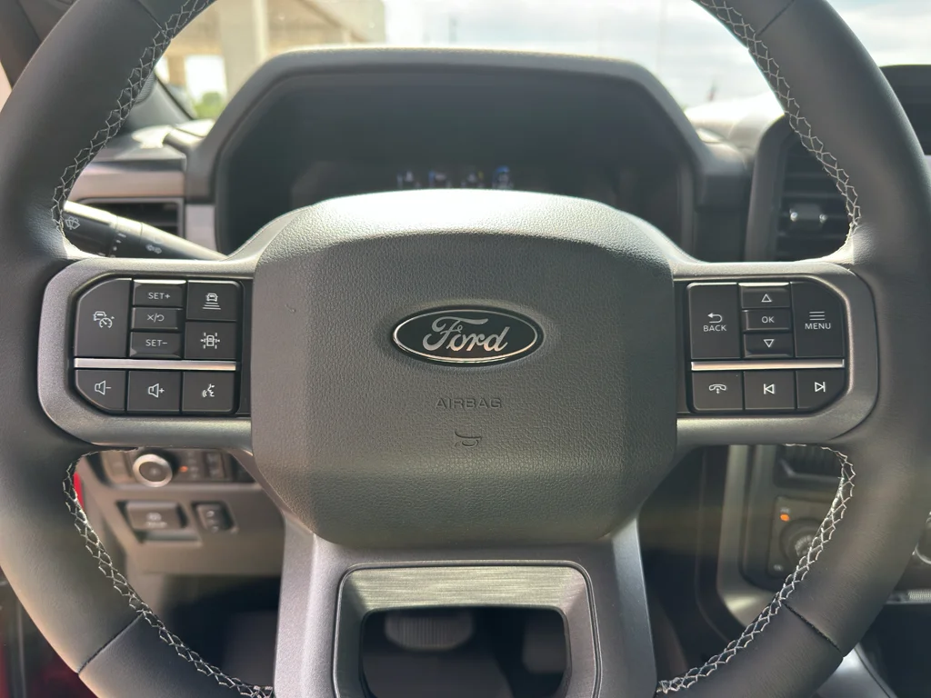 New 2025 Rapid Red Metallic Tinted Clearcoat Ford Lariat® image 15