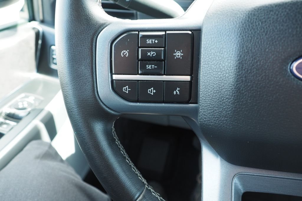 Used 2025 Gray Ford XLT image 28