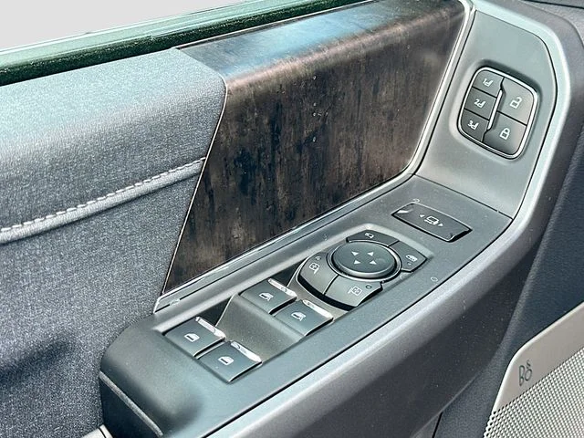 New 2026 Gray Ford Lariat image 13