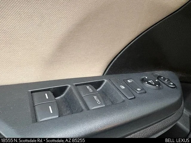 Used 2018  Honda EX image 15