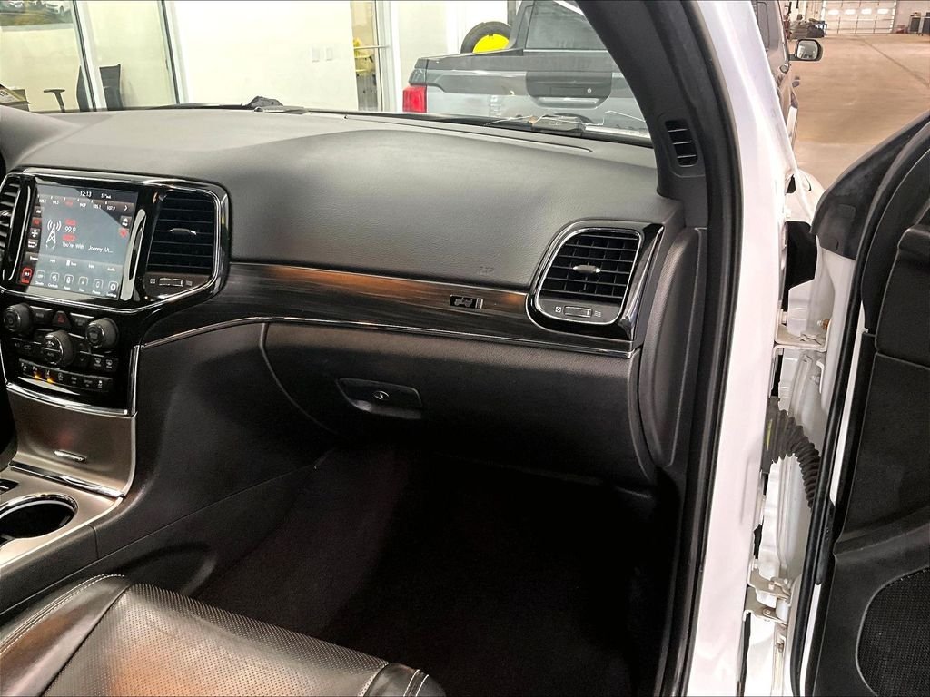 Used 2021 Bright White Clearcoat Jeep Limited image 13