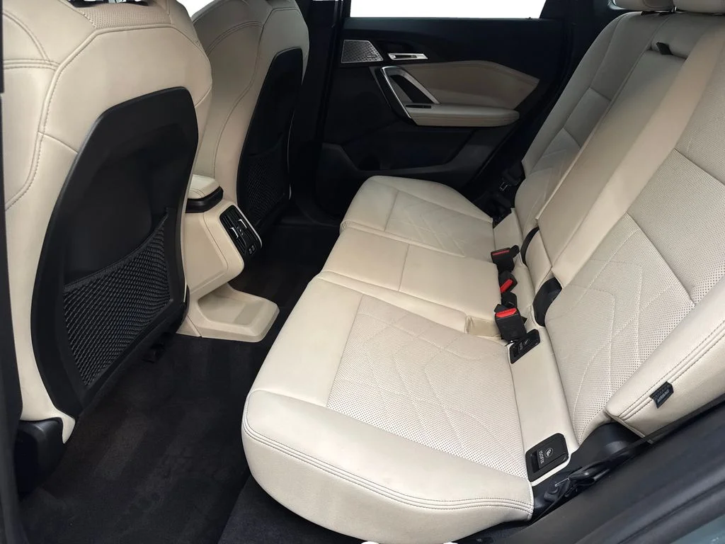 Used 2023 Green BMW xDrive28i image 34