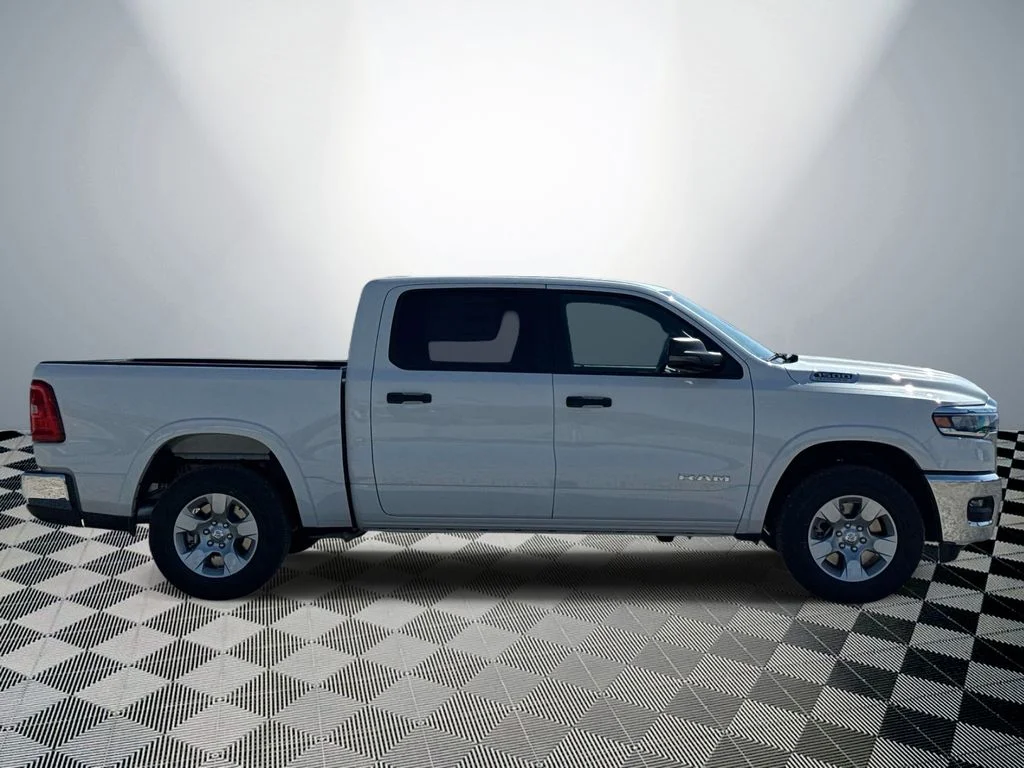 New 2026 Bright White Clear-Coat Exterior Paint RAM Big Horn/Lone Star image 6