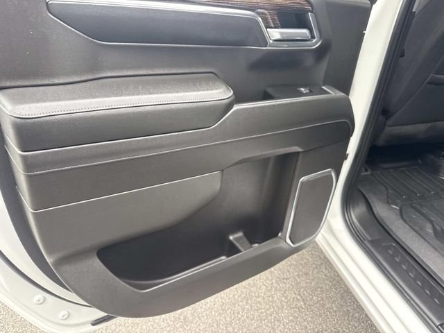 Used 2023 Summit White GMC Elevation image 18