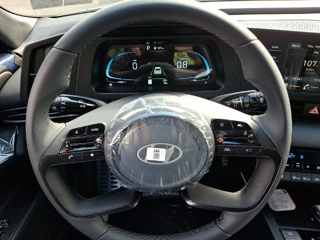 New 2026 White Hyundai SEL Sport image 15
